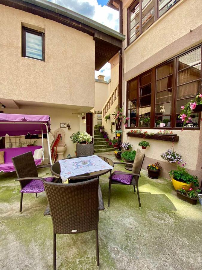 Viv Apartment 3 Ni Exterior foto
